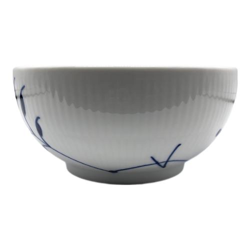 ROYAL COPENHAGEN (ロイヤル・コペンハーゲン)　ブルーフルーテッド・メガ　ボウル