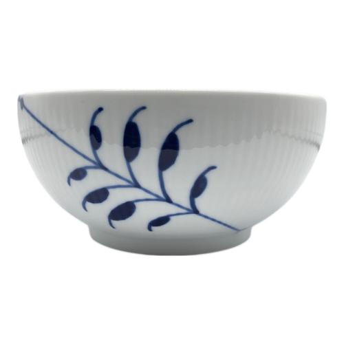 ROYAL COPENHAGEN (ロイヤル・コペンハーゲン)　ブルーフルーテッド・メガ　ボウル