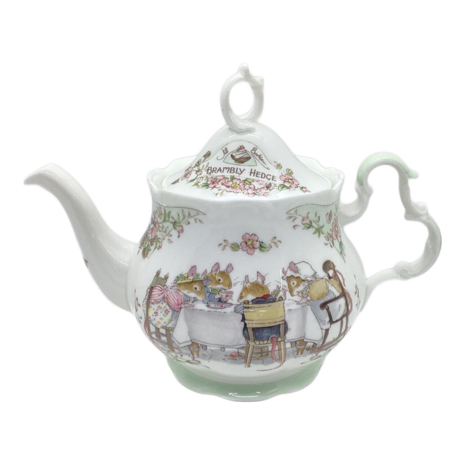 ROYAL DOULTON (ロイヤルドルトン) ティーポット BRAMBLY HEDGE
