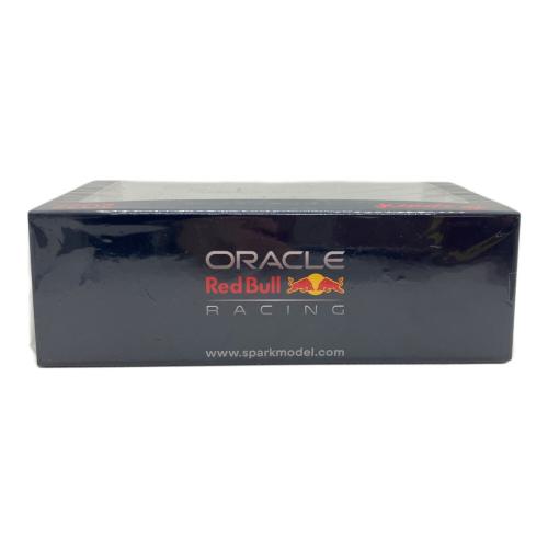 SPARK (スパーク) Oracle Red Bull Racing RB18 Winnner Saudi Arabian GP 2022 モデルカー