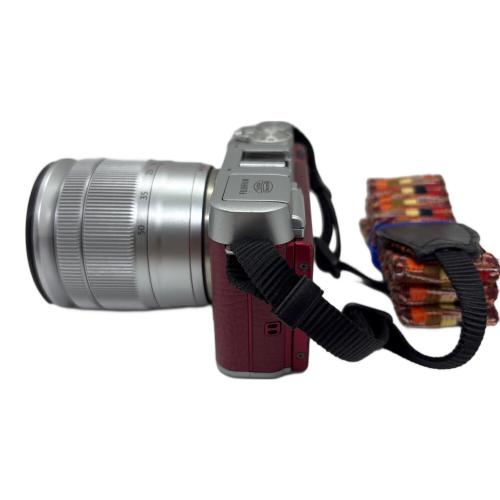 FUJIFILM (フジフィルム) ダブルズーム デジタル一眼レフカメラ X-A1