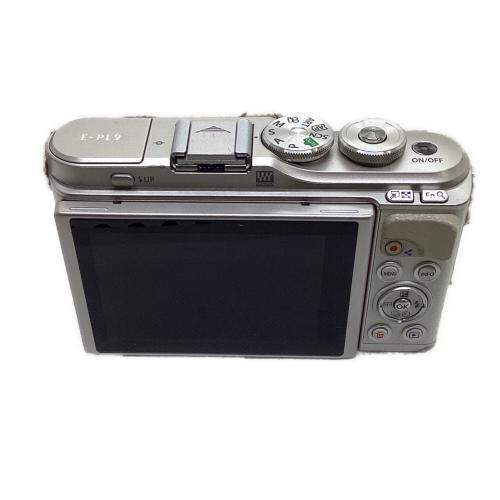 OLYMPUS PEN E-PL9 EZダブルズームキット