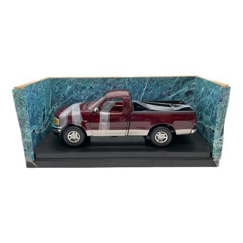ERTL(アーテル) AMERICAN MUSCLE '97 FORD F150 XLT 1/18スケール