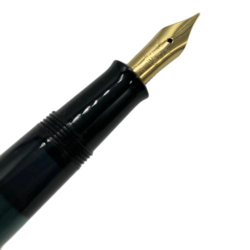 Pelikan (ペリカン) 万年筆 M200
