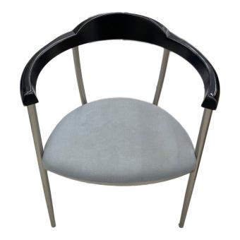 ダイニングチェアー ブラック×ホワイト 肘付