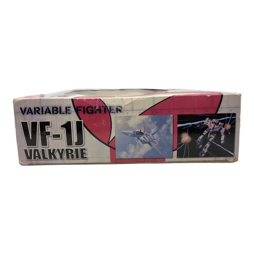 BANDAI (バンダイ) VF-1J バルキリー 一条輝機 「超時空要塞マクロス 箱破損 1/55 アクションフィギュア