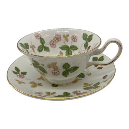 Wedgwood (ウェッジウッド) カップ&ソーサー ピオニー ワイルドストロベリー