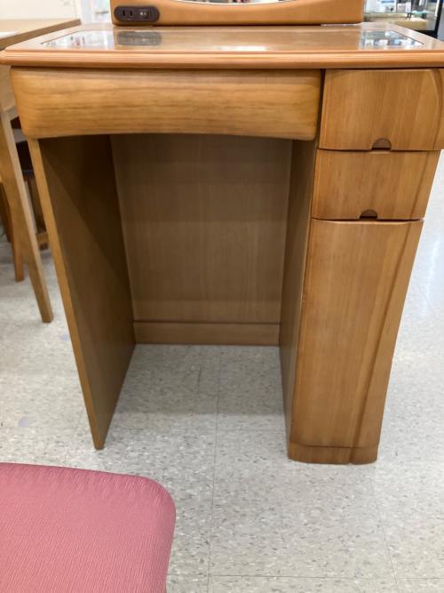 ニトリ ドレッサー ライト付