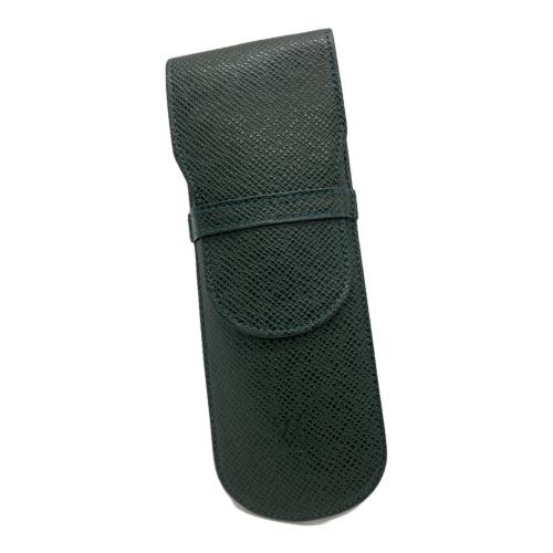 LOUIS VUITTON (ルイ ヴィトン) ペンケース M30364 グリーン タイガ