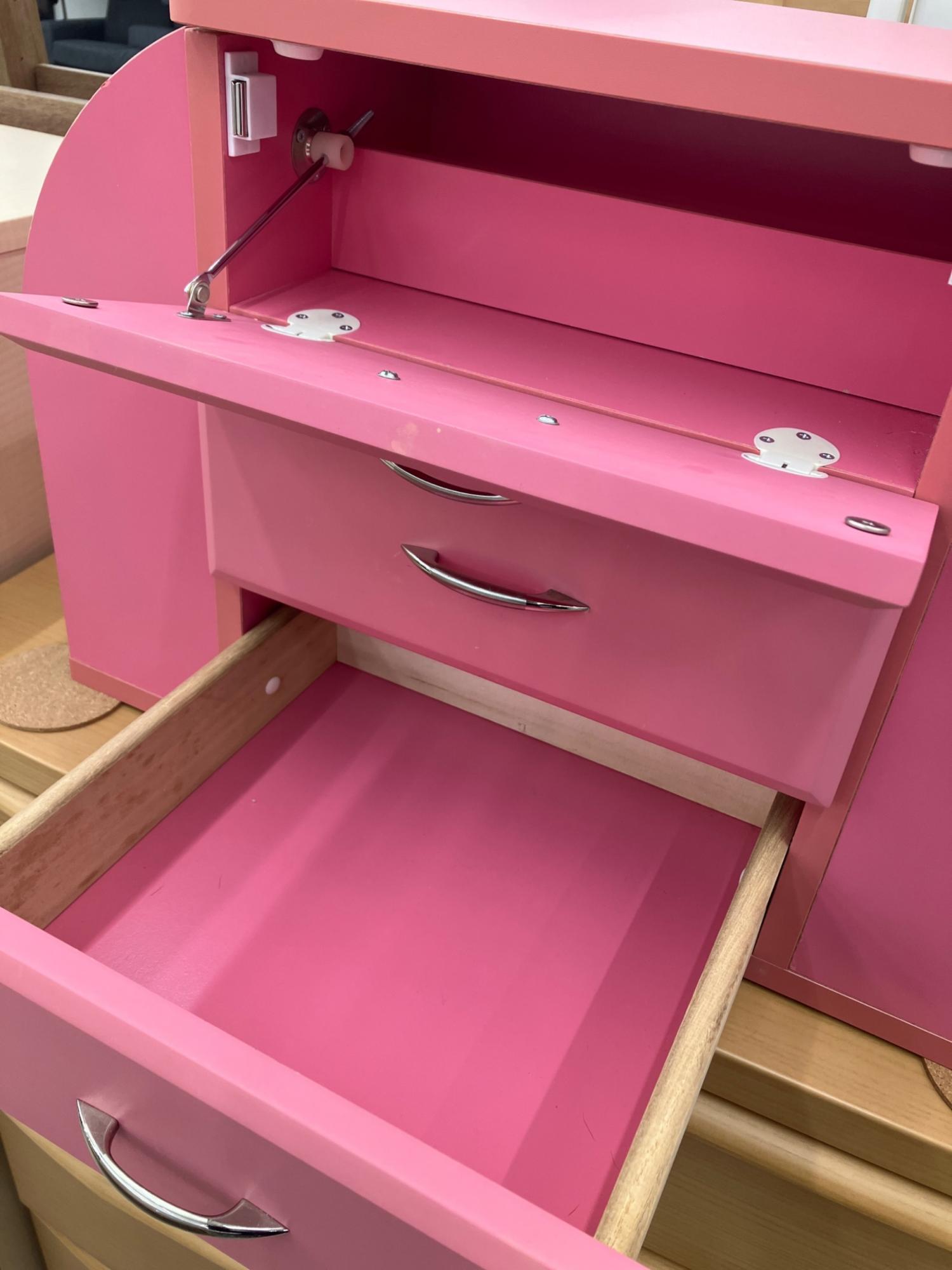 NO.127  nana様♡専用　ブライス　プリンセスドレッサー NO.127 nana様♡専用 ブライス プリンセスドレッサー