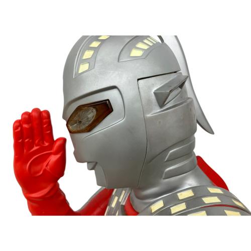 ハイパーホビー ウルトラセブン 究極のウルトラマンフィギュアを作ろう！ ウルトラセブン 約90センチ 究極のウルトラマンフィギュアを作ろう