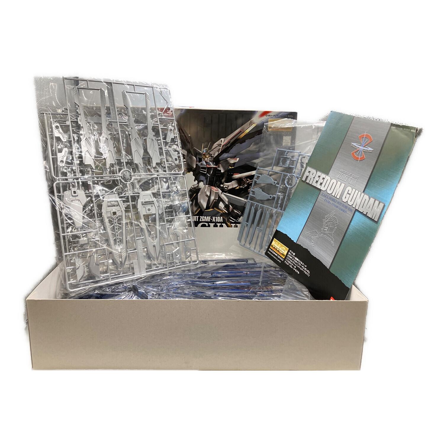 BANDAI (バンダイ) ② 1/100 MG ZGMF-X10A フリーダムガンダム