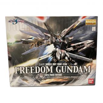 BANDAI (バンダイ) ② 1/100 MG ZGMF-X10A フリーダムガンダム エクストラフィニッシュバージョン 「機動戦士ガンダムSEED」 [0138527] ガンプラ