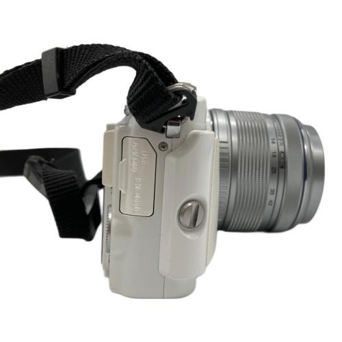 OLYMPUS (オリンパス) デジタル一眼レフカメラ E-PL6 動作確認済み