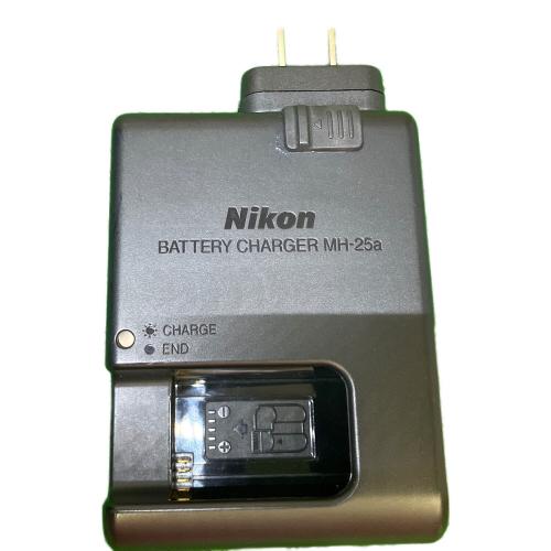 Nikon (ニコン) デジタル一眼レフカメラ D750