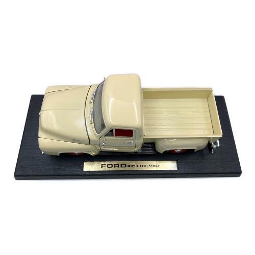 1/18 FORD PICK UP(1953) ミニカー