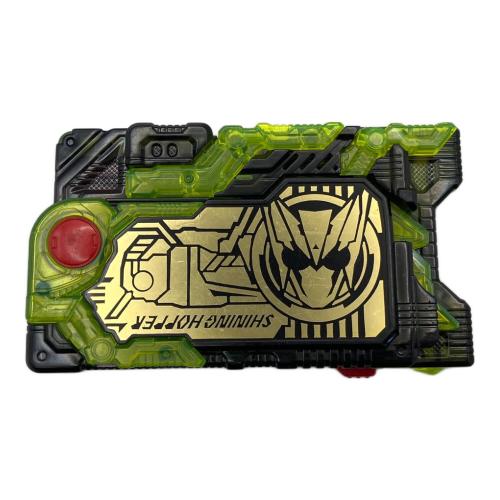 仮面ライダーゼロワン (カメンライダーゼロワン) DXシャイニングホッパープログライズキー＆アサルトウルフプログライズキーセット 「仮面ライダーゼロワン」 仮面ライダー