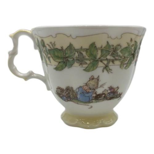 ROYAL DOULTON (ロイヤルドルトン) カップ&ソーサー ブランベリーヘッジ