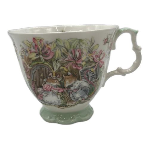 ROYAL DOULTON (ロイヤルドルトン) カップ&ソーサー ブランベリーヘッジ