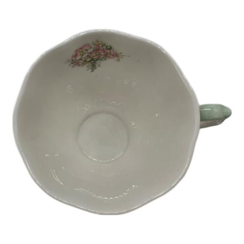 ROYAL DOULTON (ロイヤルドルトン) カップ&ソーサー ブランベリーヘッジ