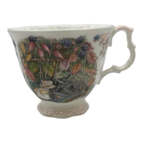 ROYAL DOULTON (ロイヤルドルトン) カップ&ソーサー ブランベリーヘッジ