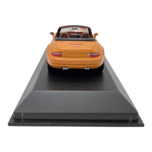 MINICHAMPS (ミニチャンプス) BMW Z8 モデルカー