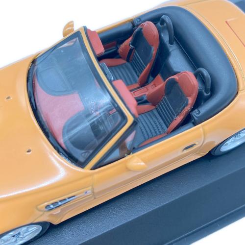 MINICHAMPS (ミニチャンプス) BMW Z8 モデルカー