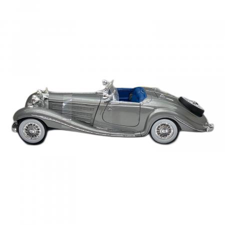 ミニカー Maisto ミニカー 1:18 PE 1936 メルセデス 500K シ ルバー
