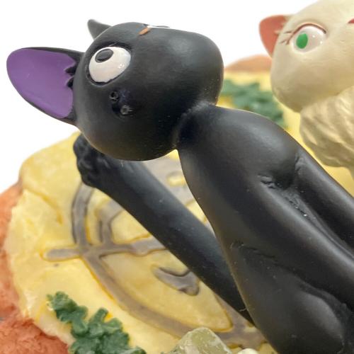魔女の宅急便 (マジョノタッキュウビン) ジジ リリーにドキッ ジブリグッズ 万年カレンダー