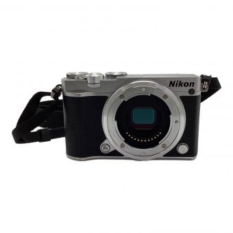 Nikon (ニコン)1 J5 ボディ デジタルカメラ