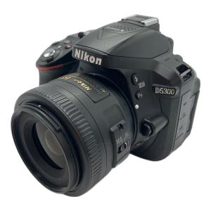 Nikon (ニコン) レンズ交換式一眼レフレックスタイプデジタルカメラ D5300