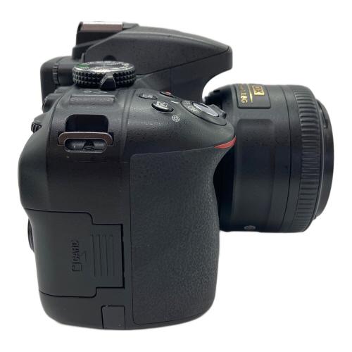 Nikon (ニコン) レンズ交換式一眼レフレックスタイプデジタルカメラ D5300