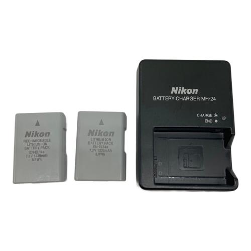 Nikon (ニコン) レンズ交換式一眼レフレックスタイプデジタルカメラ D5300