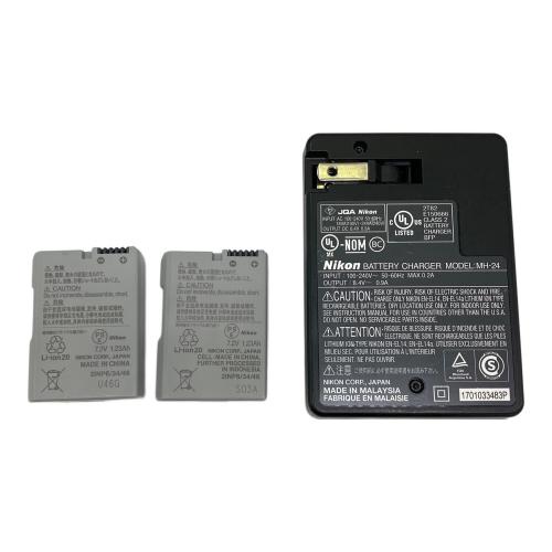 Nikon (ニコン) レンズ交換式一眼レフレックスタイプデジタルカメラ D5300