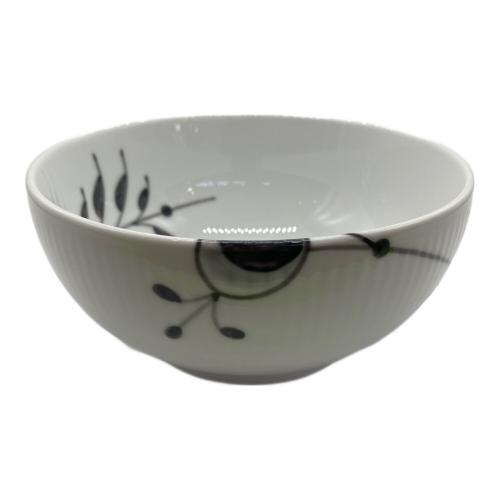 ROYAL COPENHAGEN (ロイヤル・コペンハーゲン) ブラックフル―テッドメガボウル 15cm