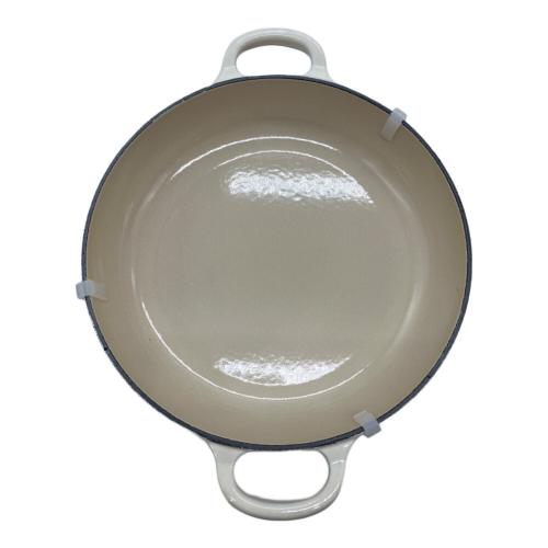 LE CREUSET (ルクルーゼ) 両手鍋  30㎝ ホワイト ビュッフェキャセロール