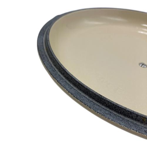 LE CREUSET (ルクルーゼ) 両手鍋  30㎝ ホワイト ビュッフェキャセロール