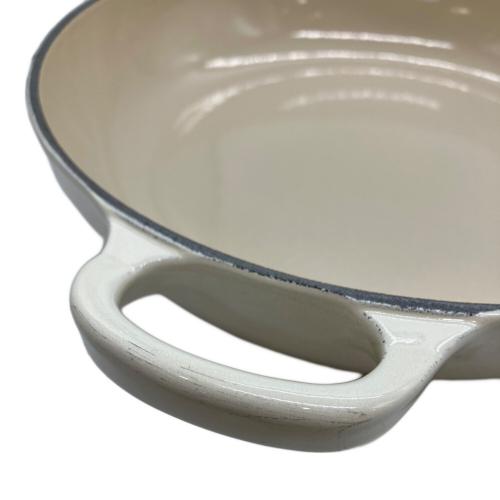 LE CREUSET (ルクルーゼ) 両手鍋  30㎝ ホワイト ビュッフェキャセロール
