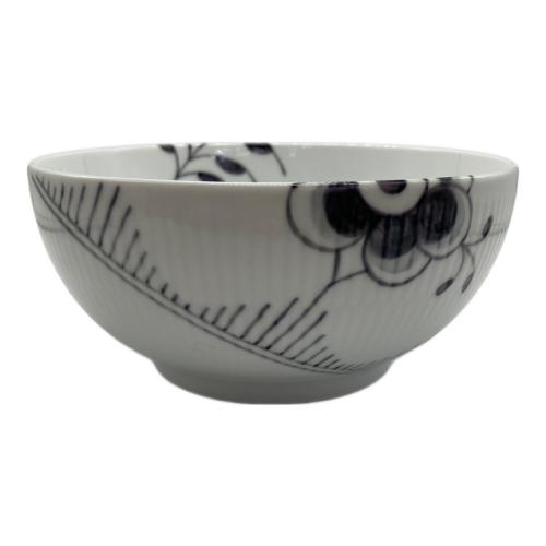 ROYAL COPENHAGEN (ロイヤル・コペンハーゲン) ボウル ブラックフルーテッド