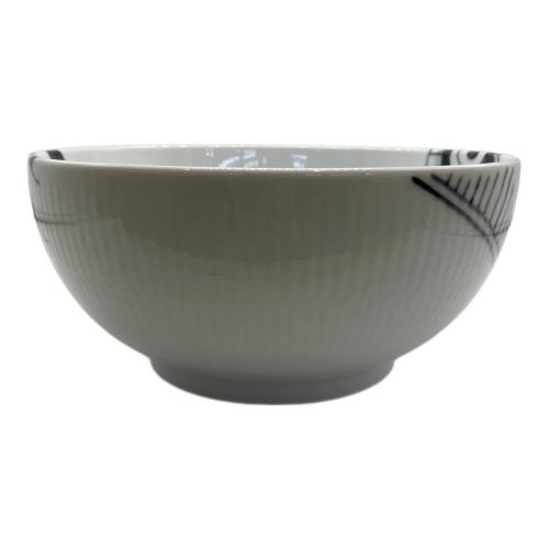 ROYAL COPENHAGEN (ロイヤル・コペンハーゲン) ボウル ブラックフルーテッド