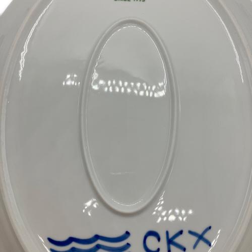 ROYAL COPENHAGEN (ロイヤル・コペンハーゲン) オーバルプレート ブルーフルーテッド・メガ
