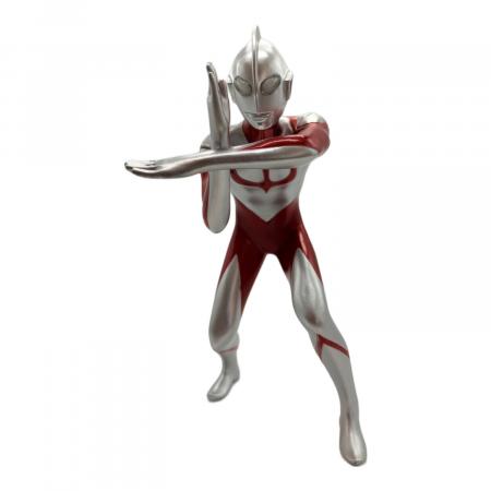 フィギュア ウルトラマン スペシウム光線ポーズ 限定カラー