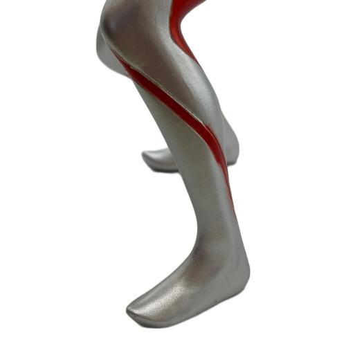 フィギュア ウルトラマン スペシウム光線ポーズ 限定カラー