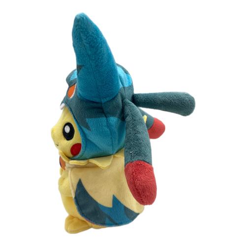 Pokemon Center (ポケモンセンター) ピカチュウ ヌイグルミ　メガルカリオポンチョ