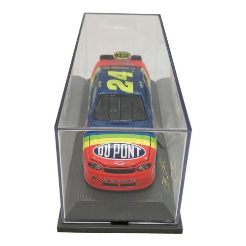 Revell Collection DU PONT 24JEFF GORDON NASCAR シボレー・モンテカルロ ミニカー