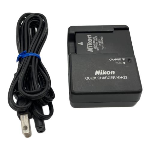 Nikon (ニコン) デジタル一眼レフカメラ D40X