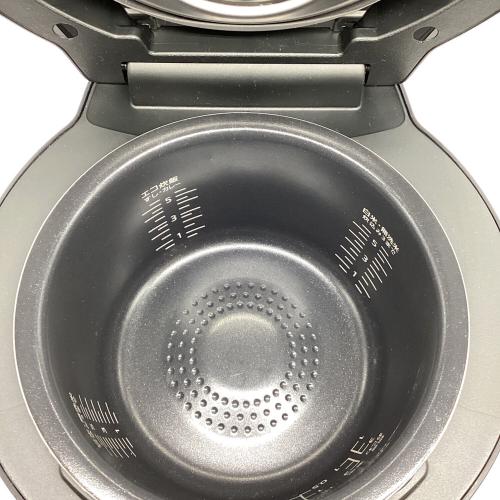 Panasonic (パナソニック) 可変圧力IH炊飯ジャー SR-V10BB 2024年製 5.5合(1.0L)