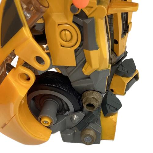 アルティメットバンブルビー トランスフォーマー