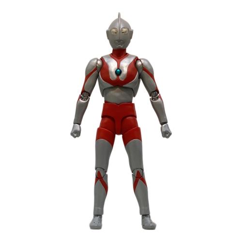 フィギュアーツウルトラマン ウルトラマン