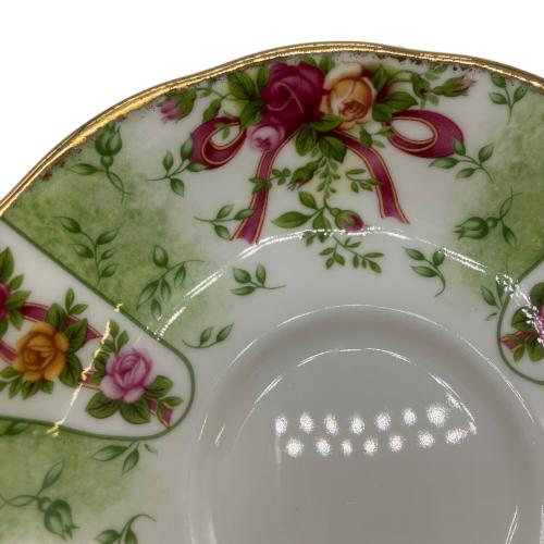 ROYAL ALBERT (ロイヤルアルバート) カップ&ソーサー ルビーセレブレーション グリーンダマスク オールドカントリーローズ